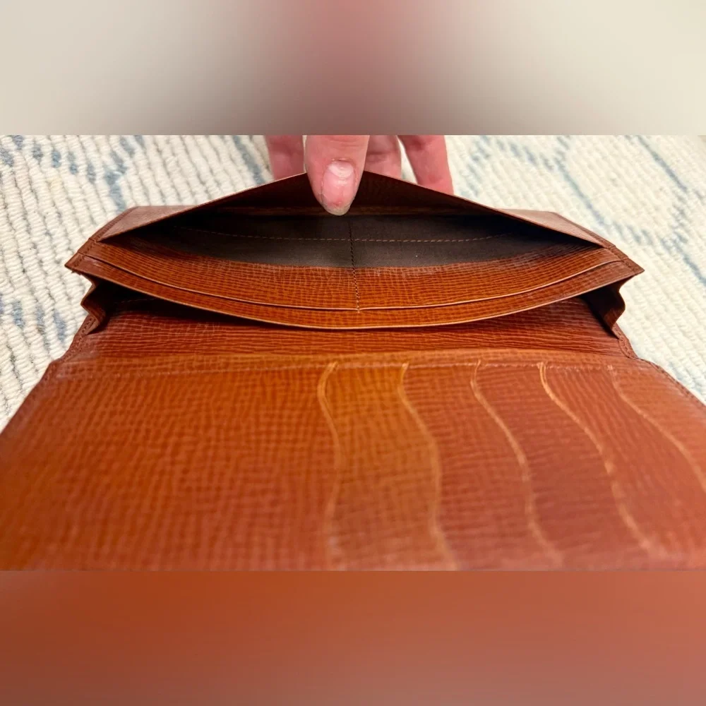 BURRBERRYS Vintage Rare 90’s Unisex Brown Textured Leather Long Bifold Wallet